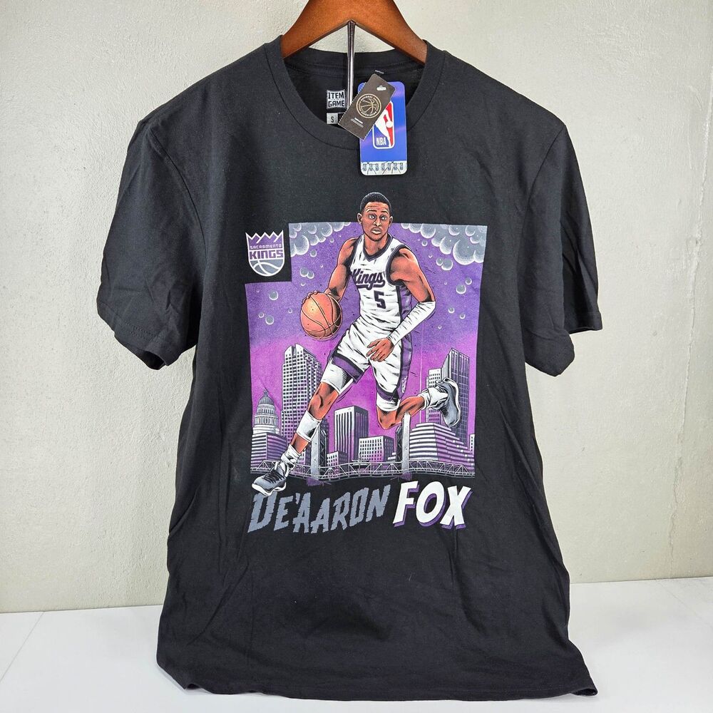 NBA Item of the Game De'Aaron Fox Sacramento Kings Skyline T-Shirt Sz S